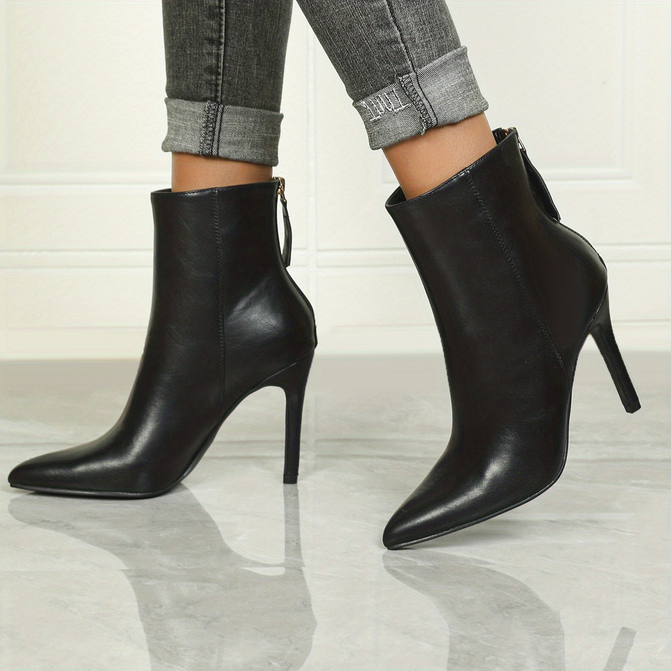 Sculpted Heeled Ankle Boots with Sleek Pointed Toe