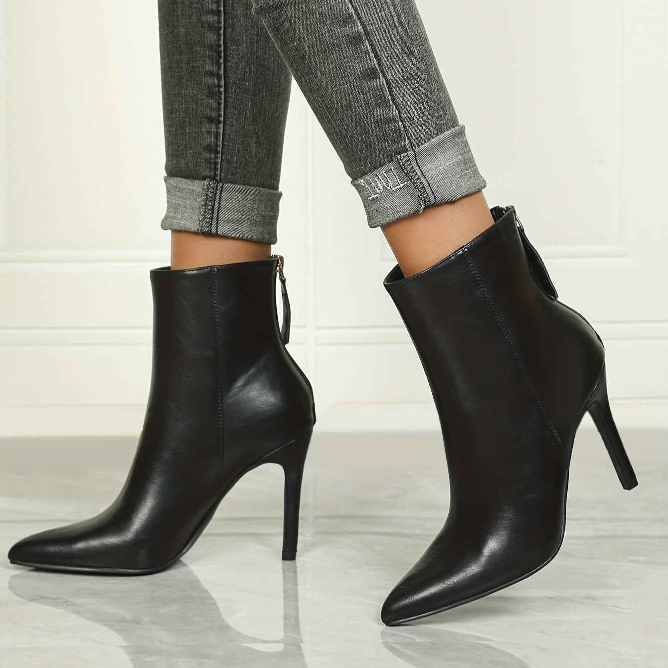 Sculpted Heeled Ankle Boots with Sleek Pointed Toe