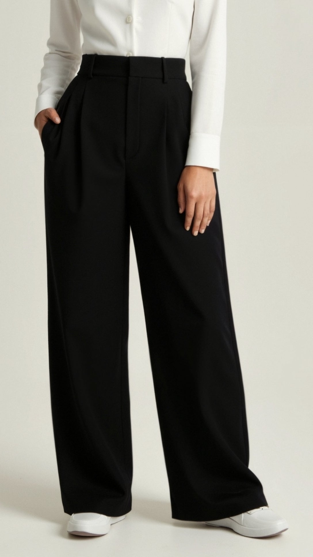 Tailored Wide-Leg Trousers with Refined Structure