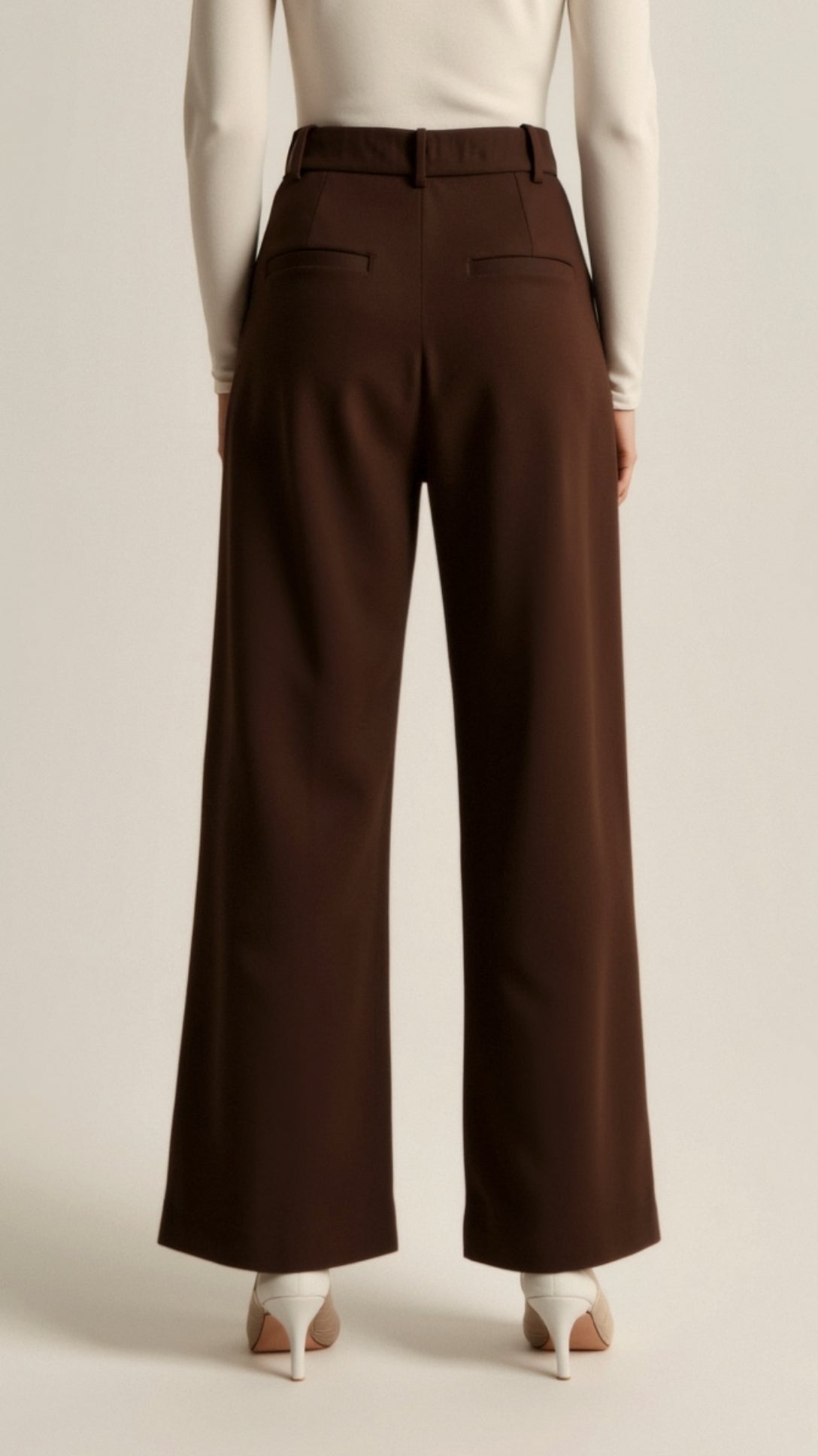 Tailored Wide-Leg Trousers with Refined Structure