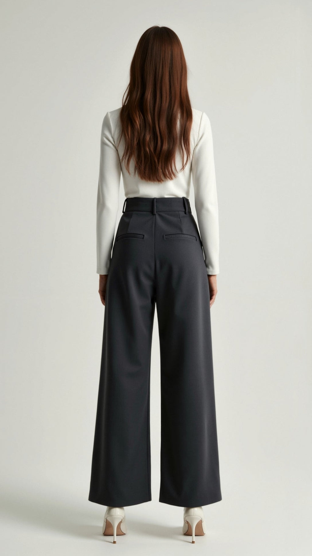 Tailored Wide-Leg Trousers with Refined Structure