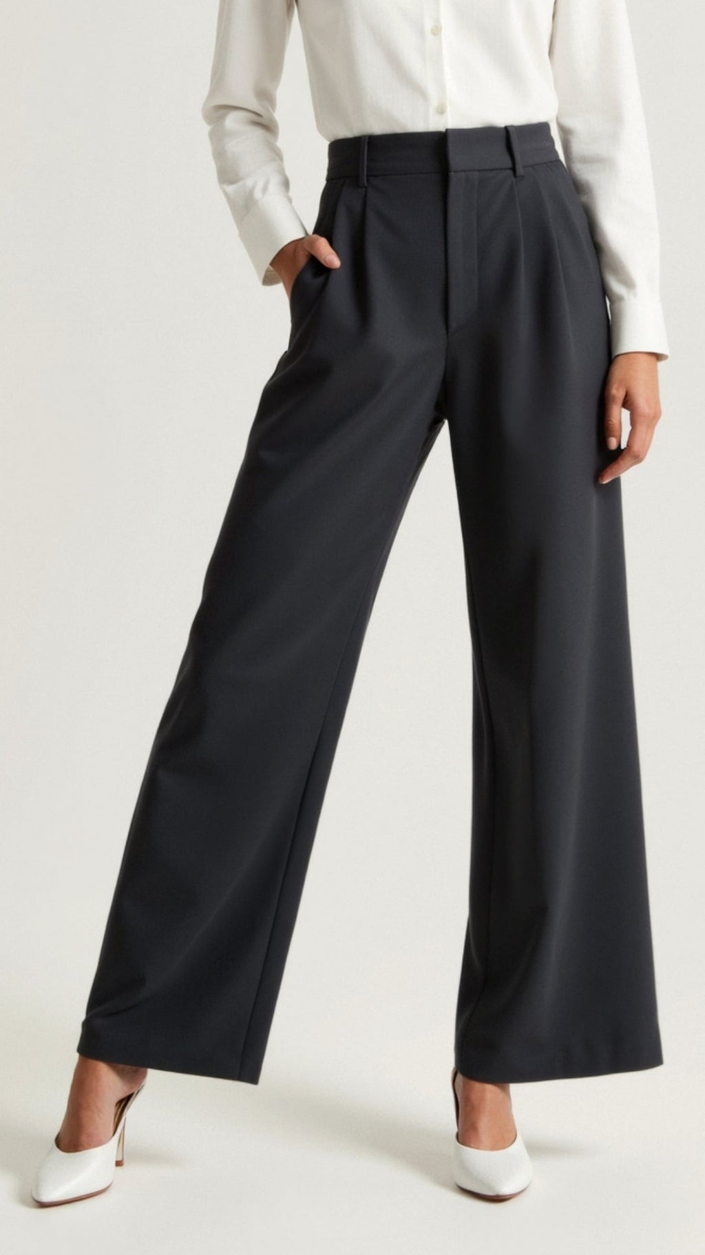 Tailored Wide-Leg Trousers with Refined Structure