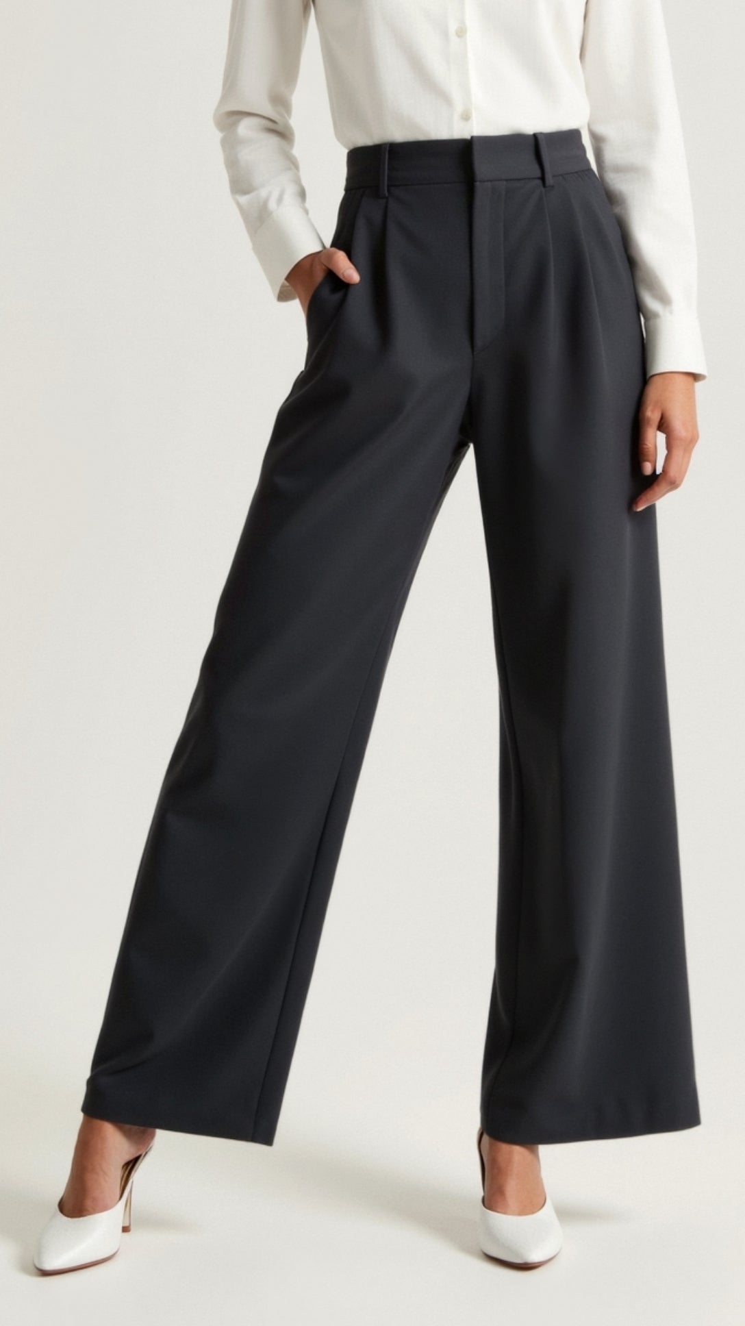 Tailored Wide-Leg Trousers with Refined Structure
