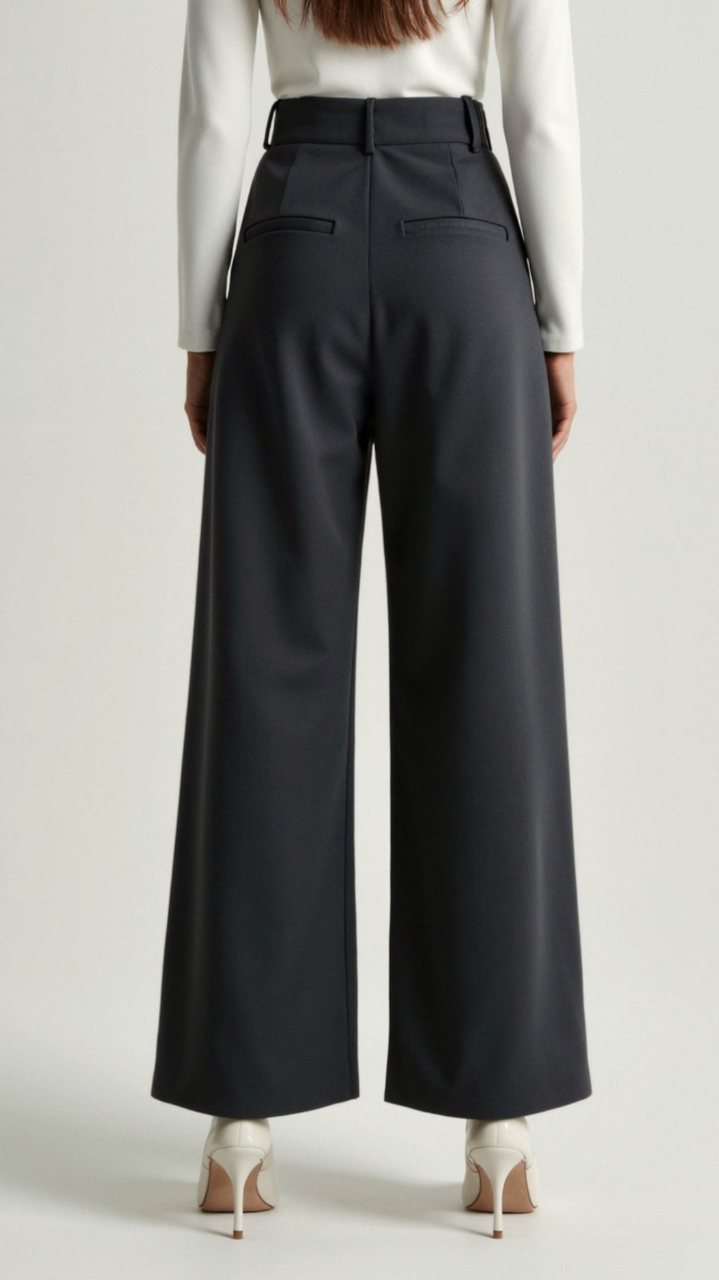 Tailored Wide-Leg Trousers with Refined Structure