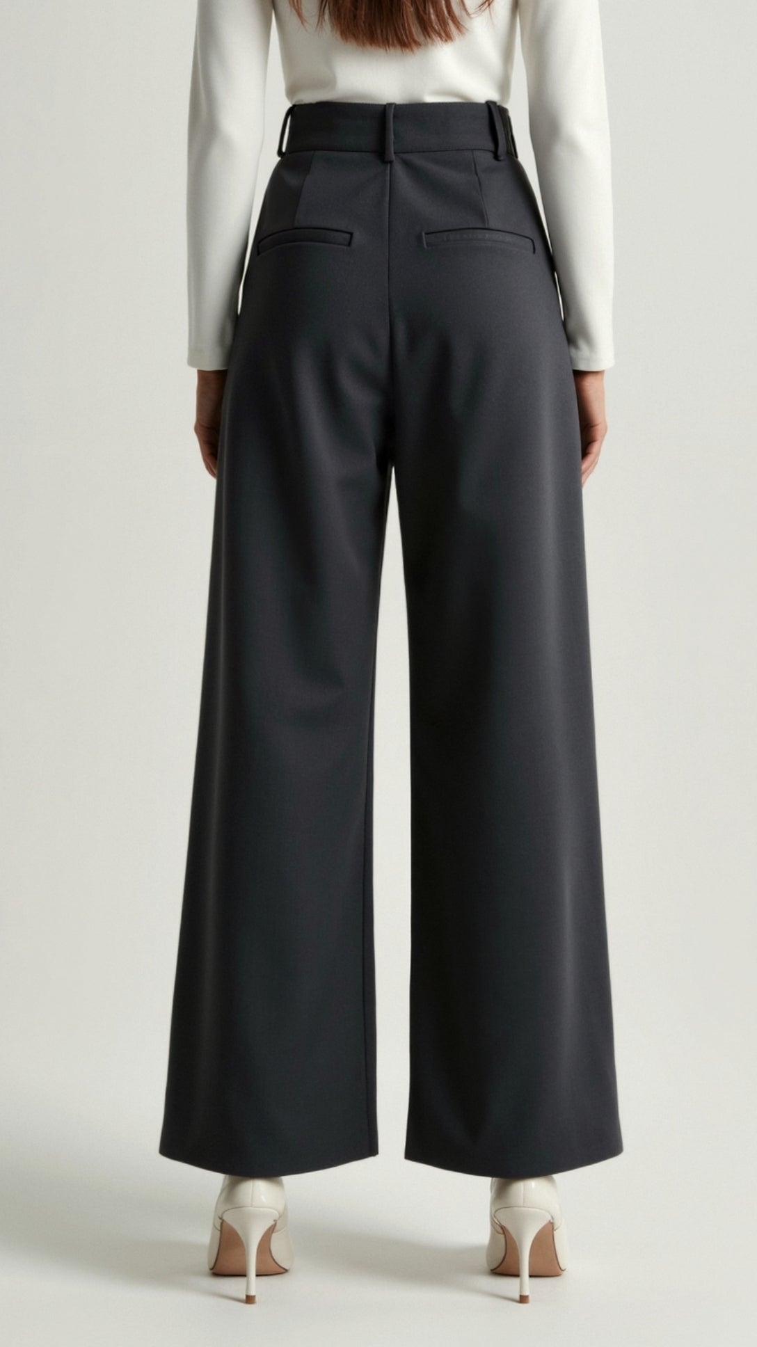 Tailored Wide-Leg Trousers with Refined Structure