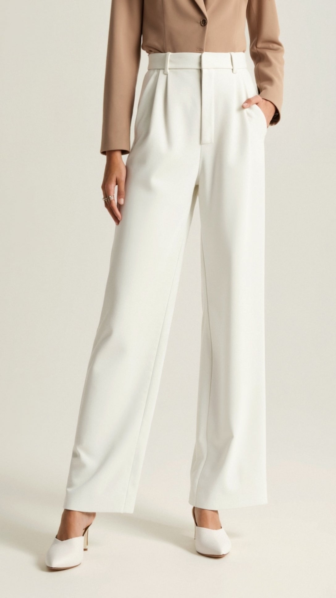 Tailored Wide-Leg Trousers with Refined Structure