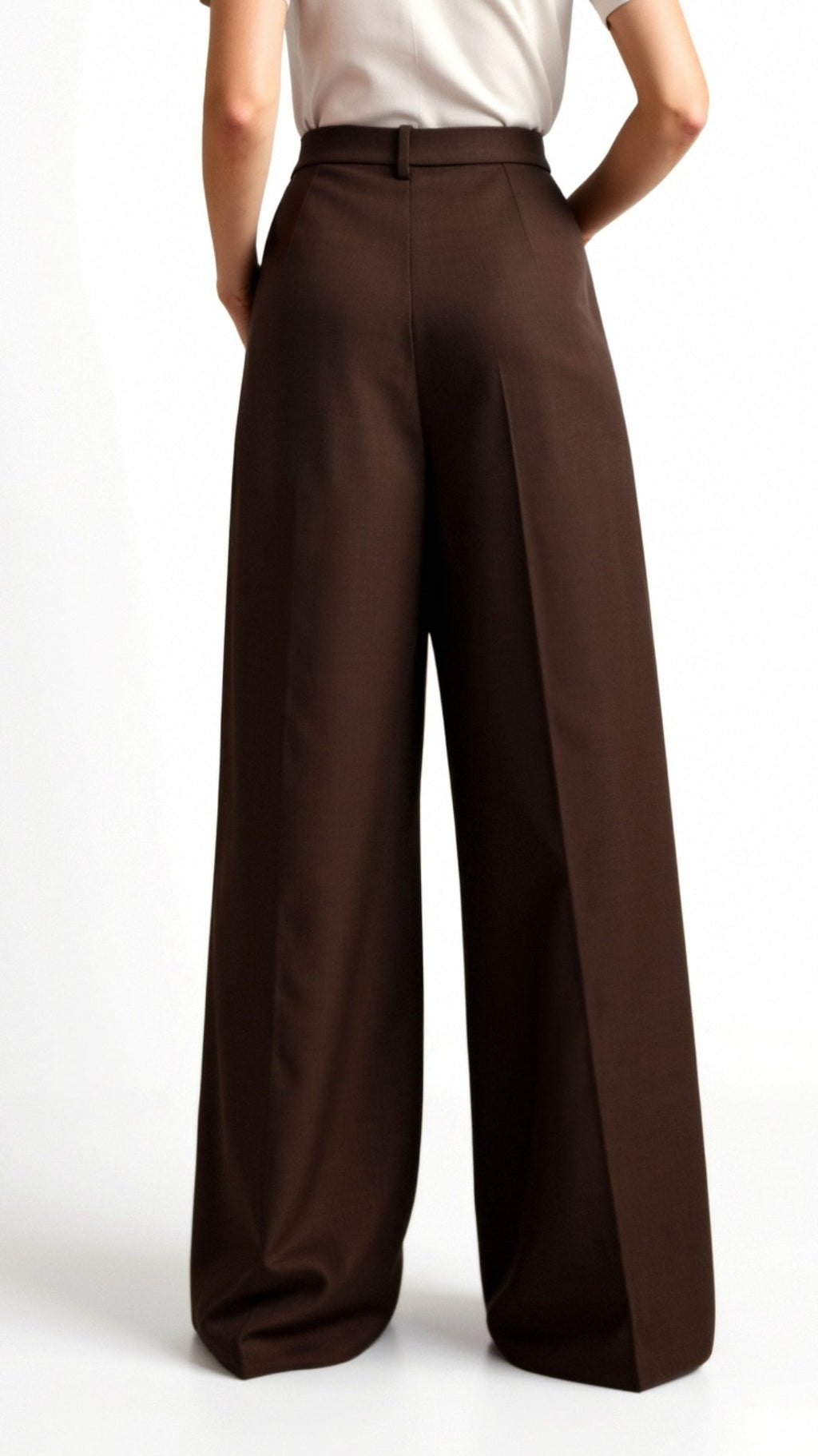 Tailored Wide-Leg Trousers with Refined Draping
